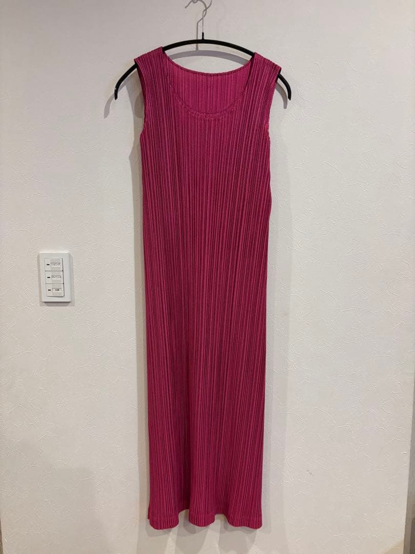 レッドピンク ノースリーブ ロングワンピース