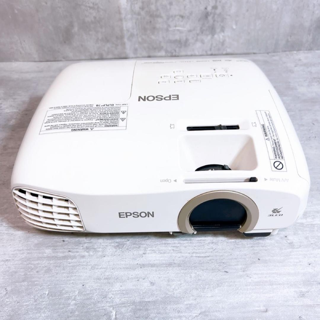 EPSON エプソン　プロジェクター　 Cinema 2030