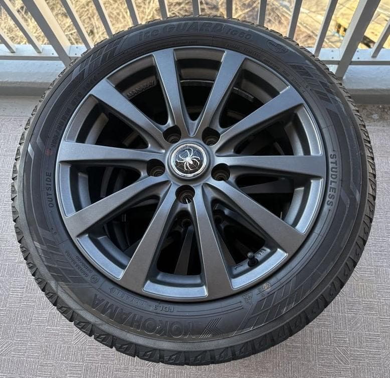 16インチアルミホイール スタッドレスタイヤ 4本セット