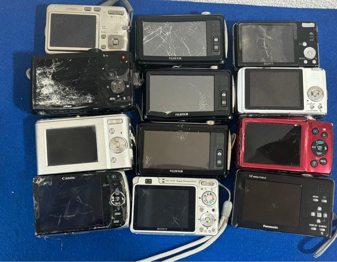 デジタルカメラ　12点セット