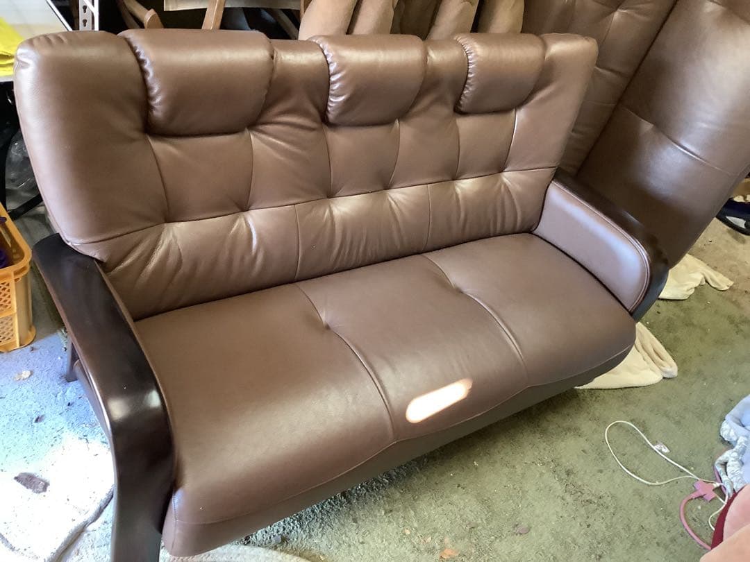 ①カリモク家具 3人掛けソファ｜ハイバック