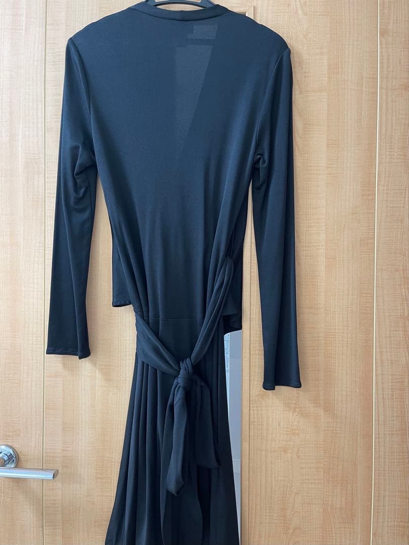 Issa London ブラック ラップドレス 長袖　Mサイズ