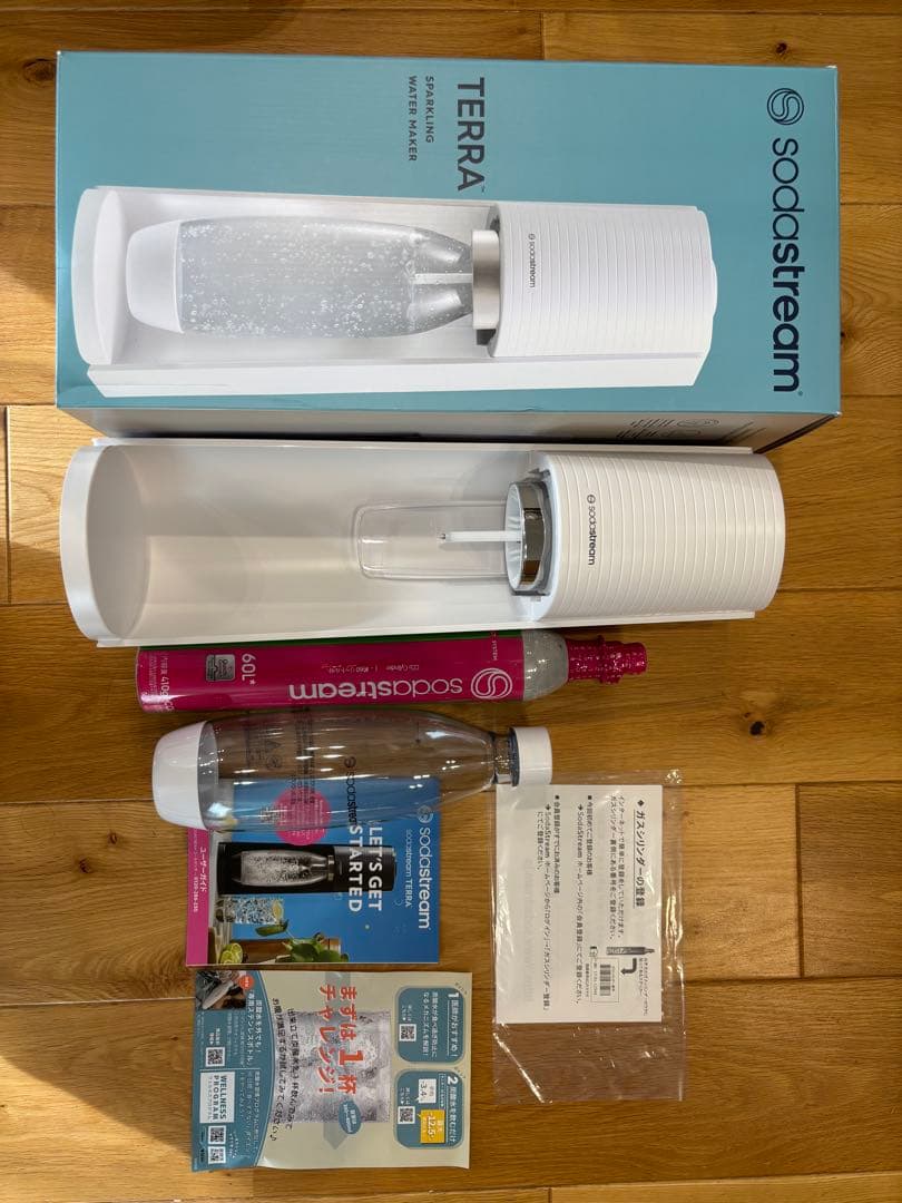 【新品•未使用】ソーダストリームsodastreamテラTERRAホワイト