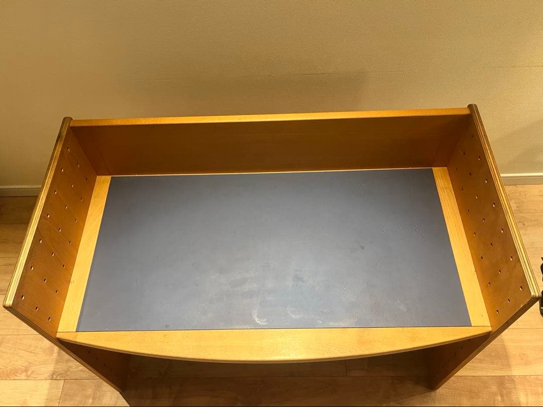 Formio フォルミオ　机