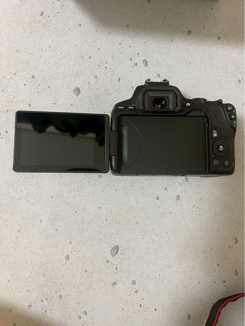 Canon EOS Kiss X10 デジタル一眼レフ 極上品