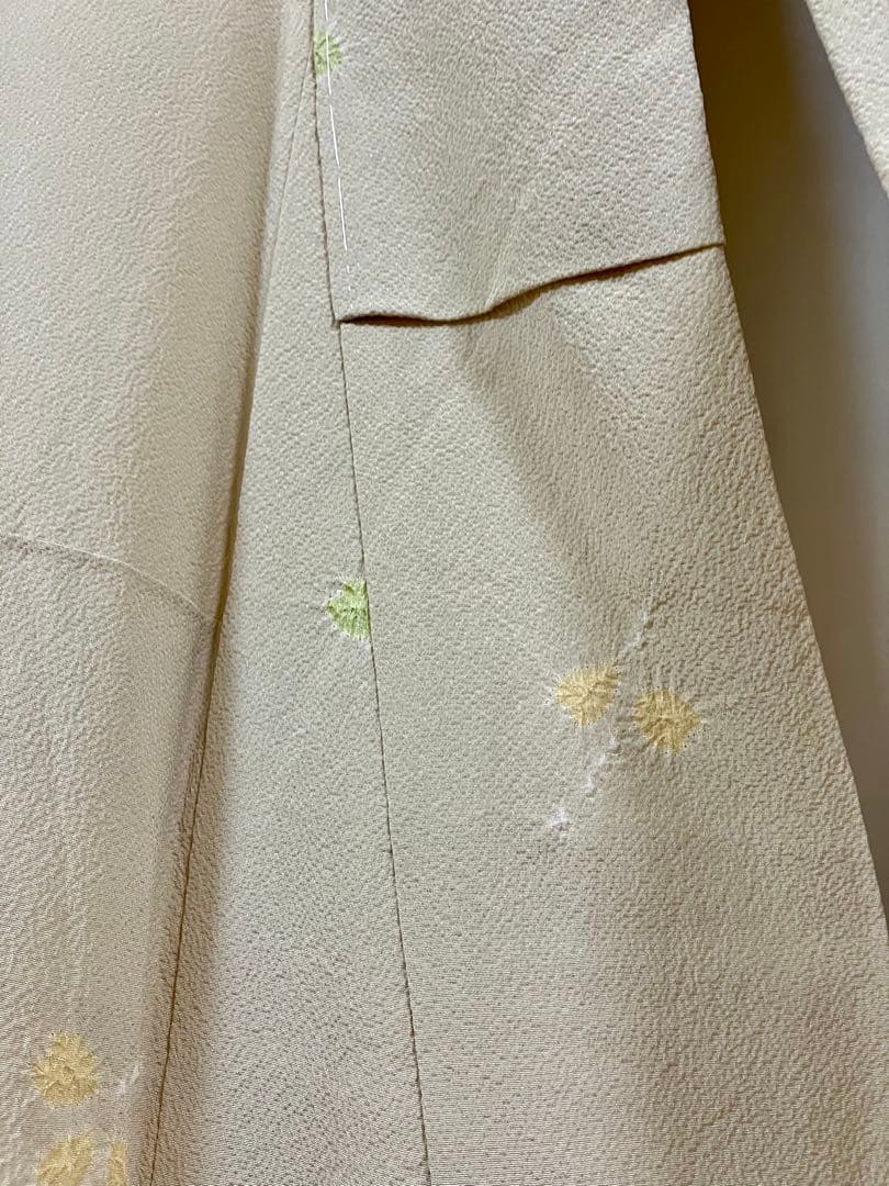 【未使用】裄丈66.5 身丈161 正絹 飛び柄小紋 パールトーン加工