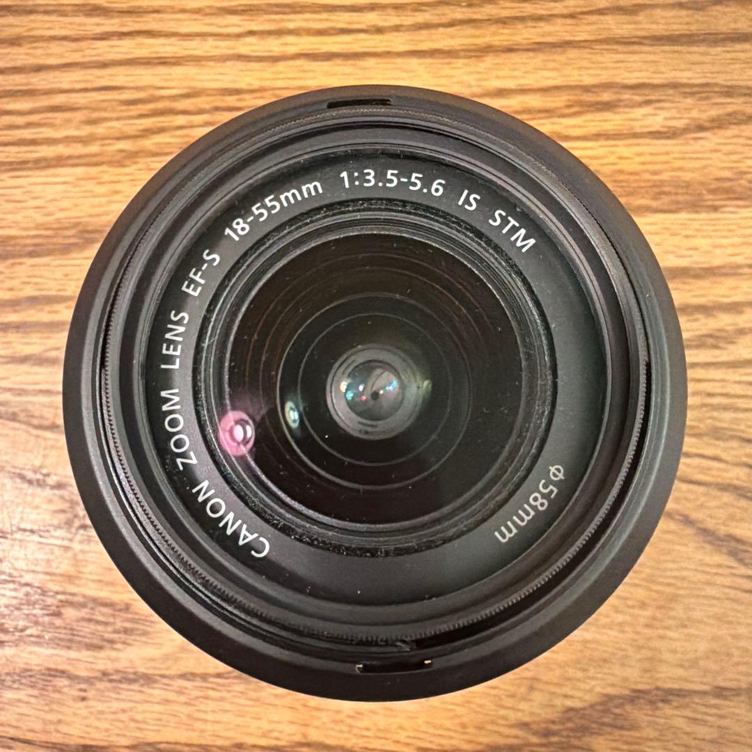 Canon 70D おまけ多数　キャノン　一眼レフ　カメラ