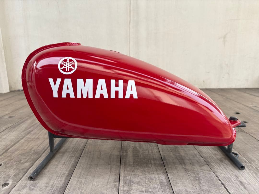 SR400 タンク　レッド&ホワイトステッカー　自家塗装