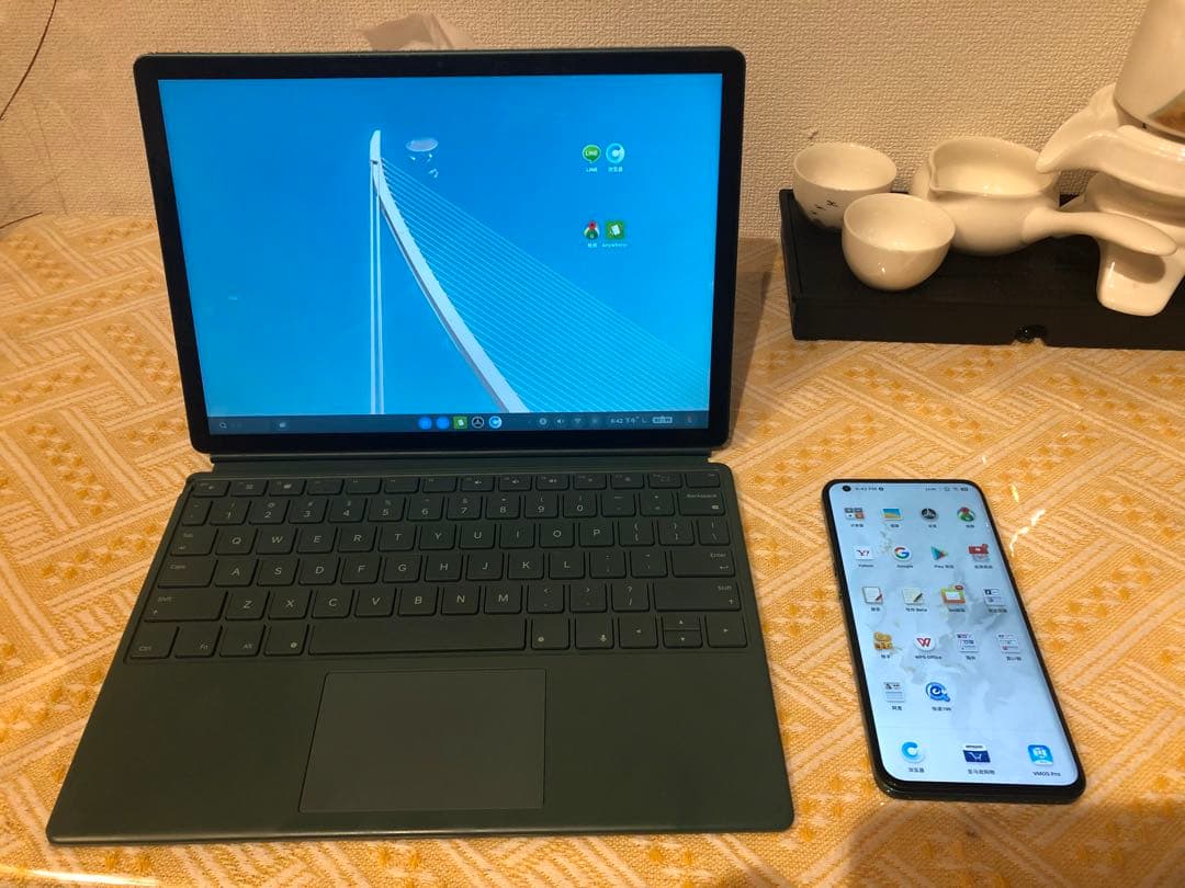 Smartisan nut R2 12+256G と　TNT Go セット