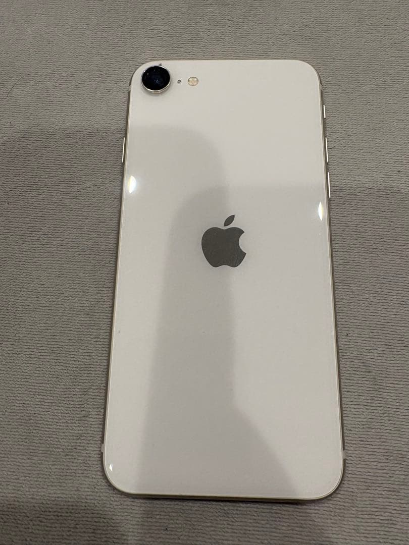 【美品】iPhone SE 第3世代 64GB simフリー