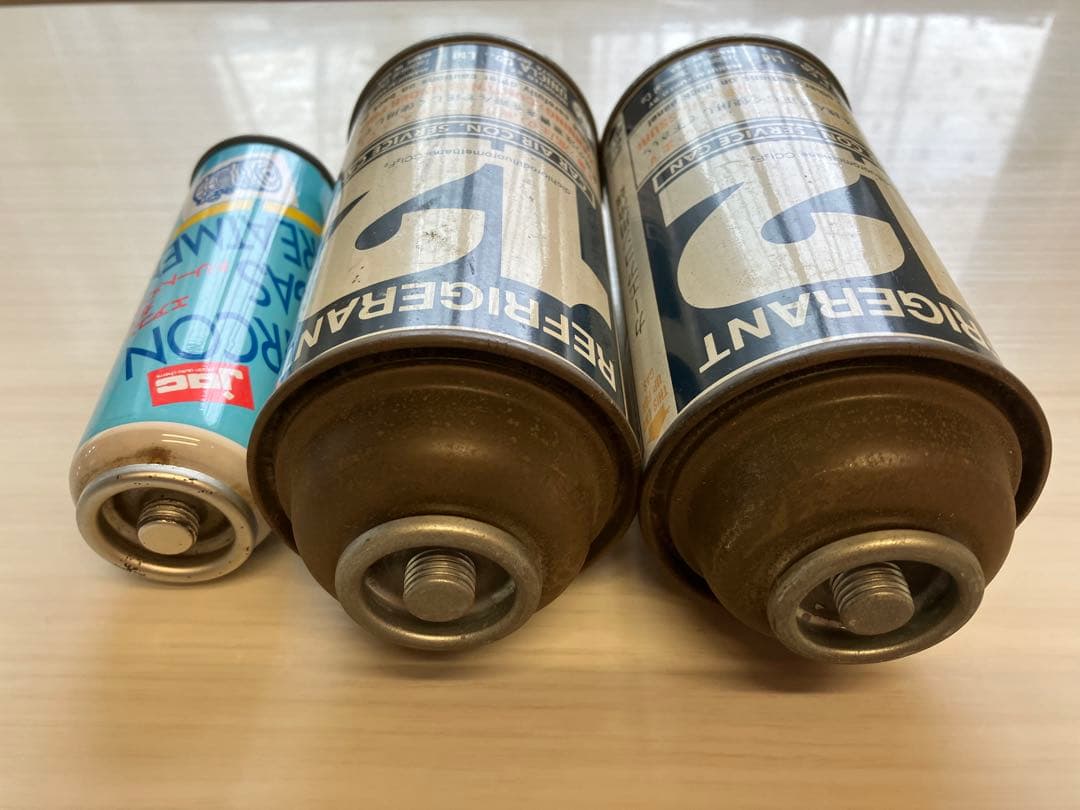 R12 エアコンガス フロンガス 400 g 2本　R12 エアコンオイル添加剤