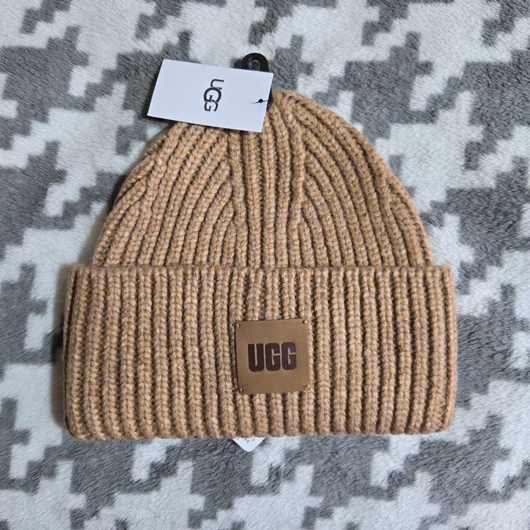 UGG 新品未使用 ベージュ ニット帽