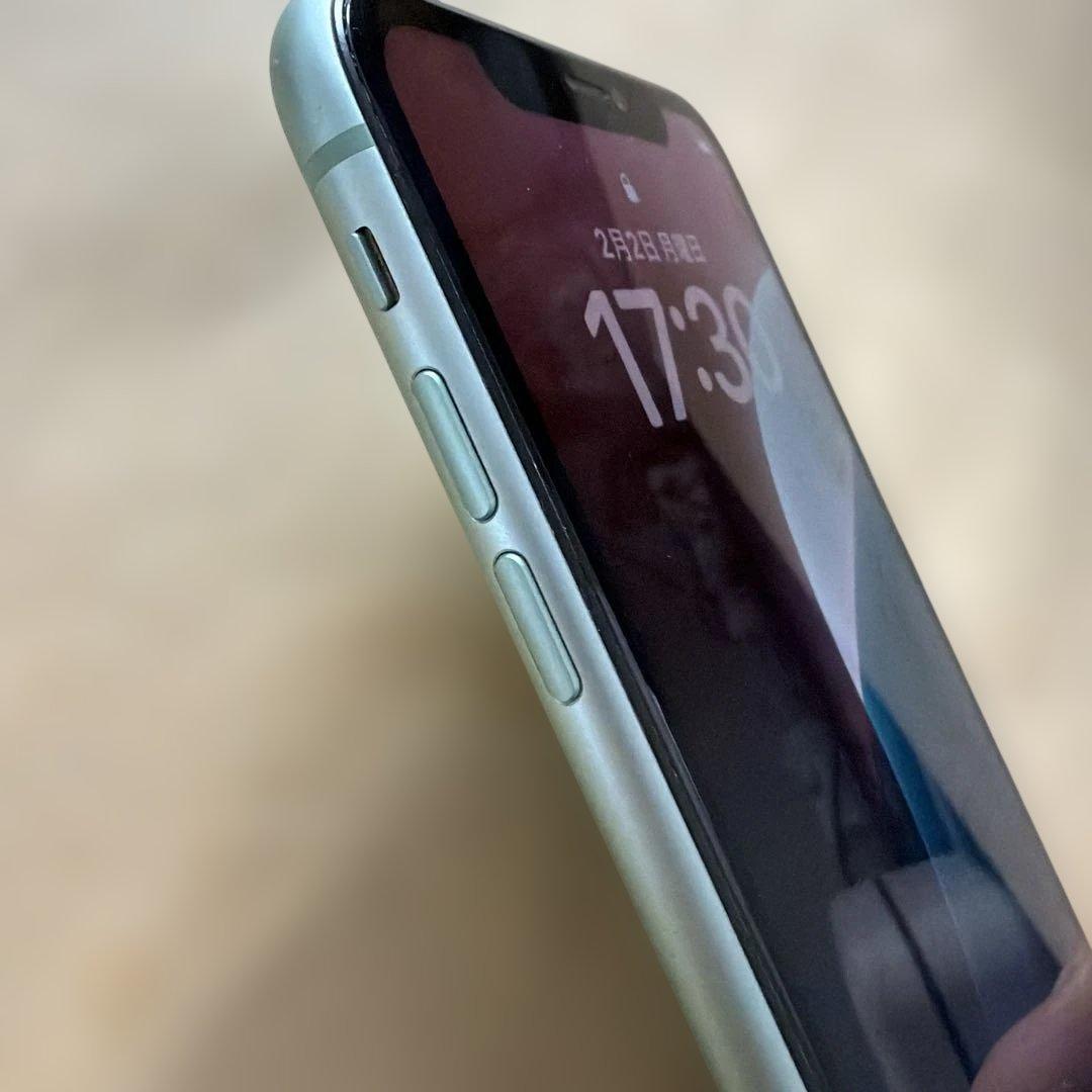 美品　iPhone11 128GB グリーン