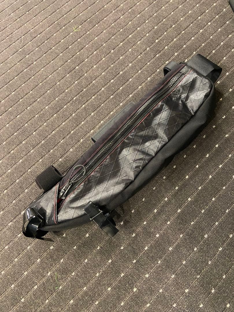 REVELATE DESIGNS フレームバッグ