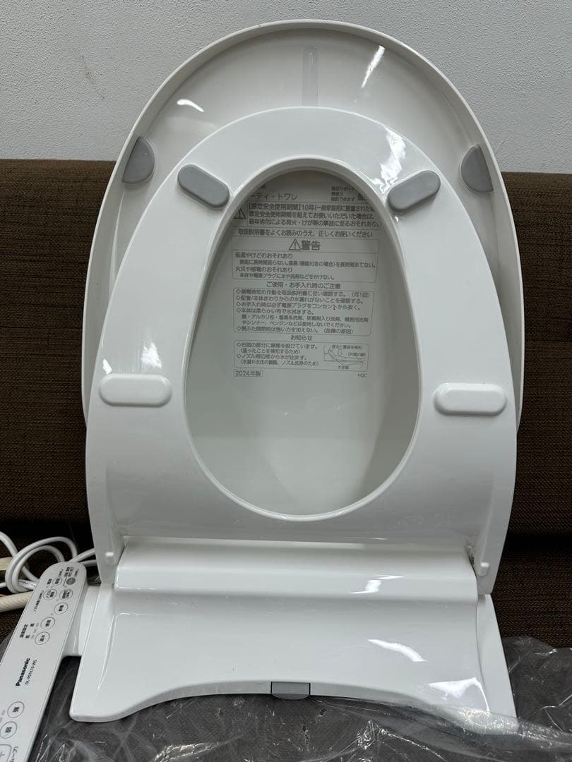 ⑤ Panasonic 温水便　便座　トワレDL-PSTK10-WS 24年製