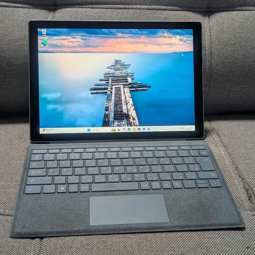 Surface Pro 7 i5 8GB 256GBタイプカバー・電源ケーブル