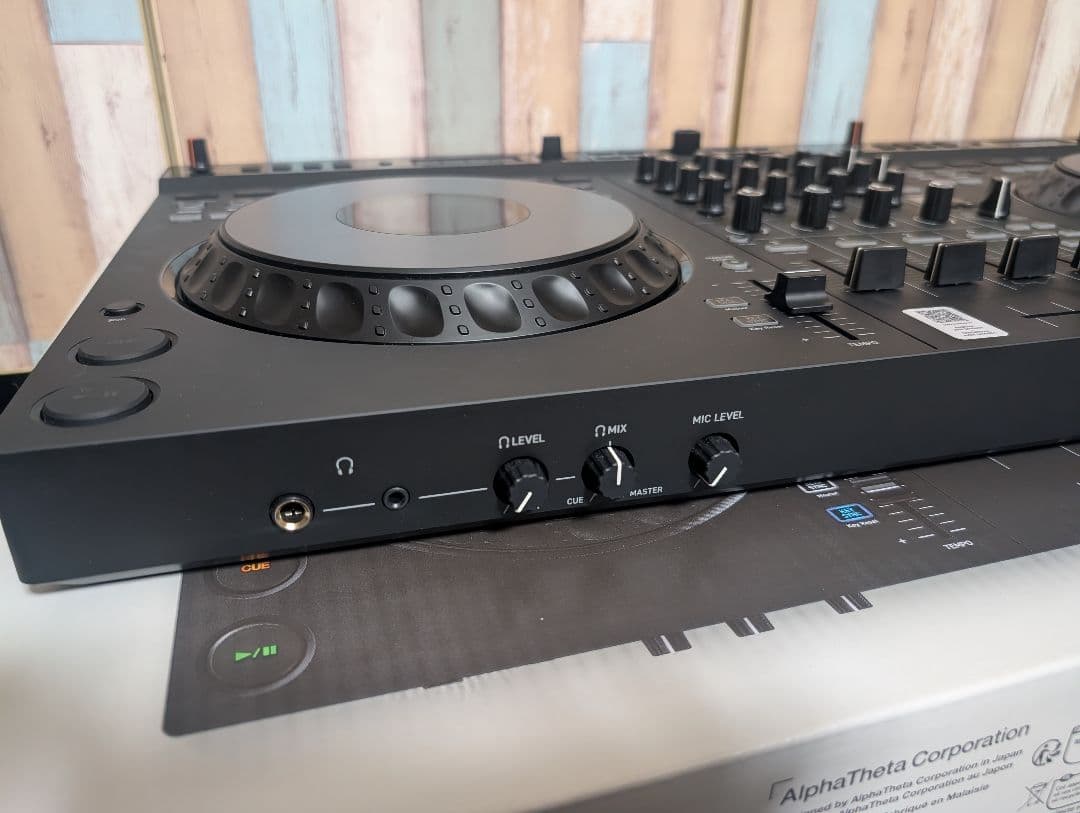 Pioneer AlphaTheta DDJ-GRV6 DJコントローラー