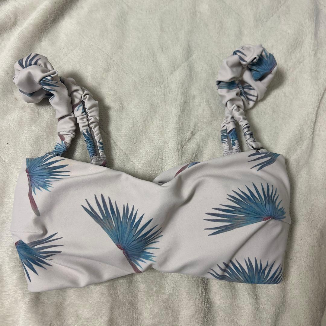 専用⭐︎アリシアスタン 水着 上下　ホワイト リーフ柄