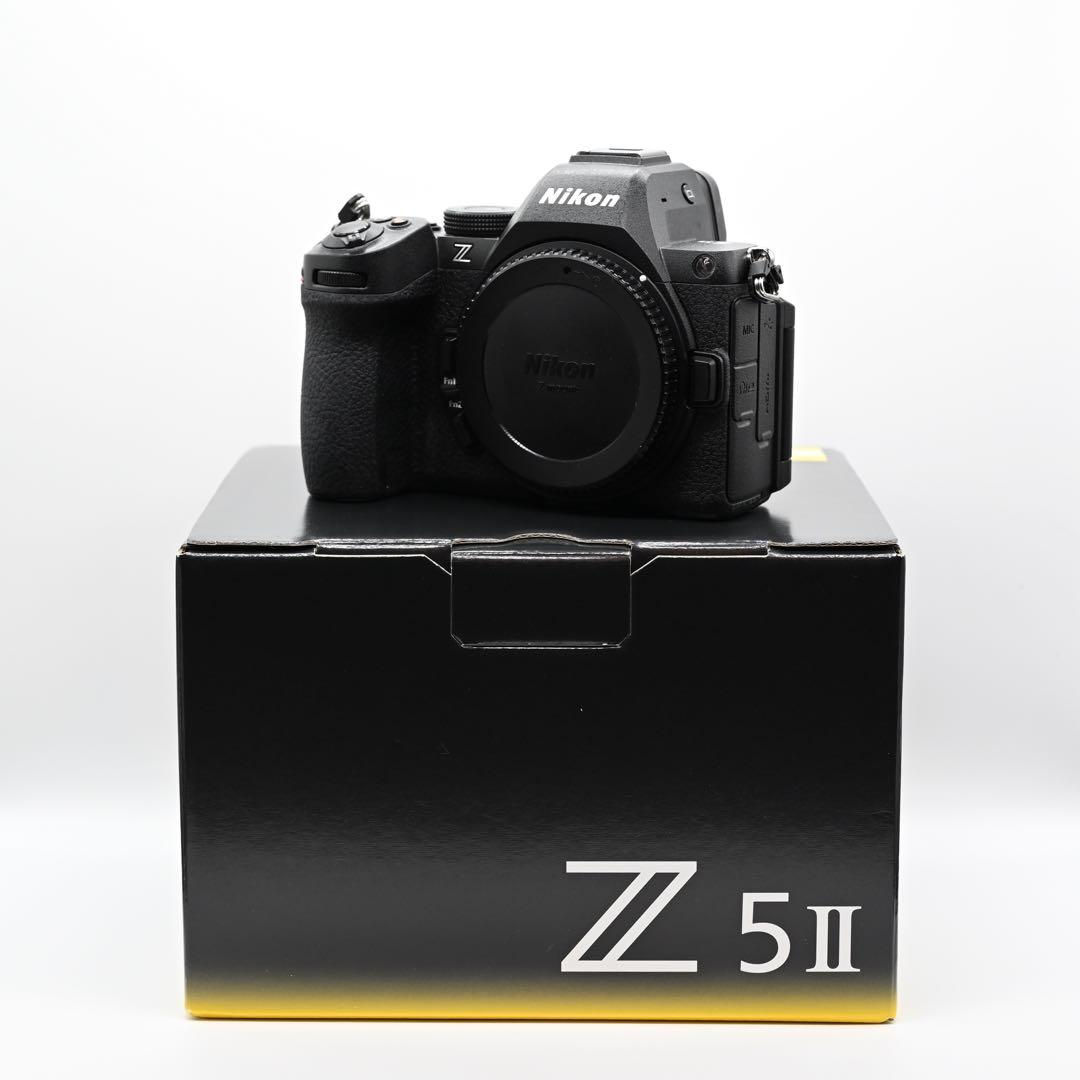 ※今月末までの出品【シャッター1633枚】極美品 Nikon Z5II ボディ