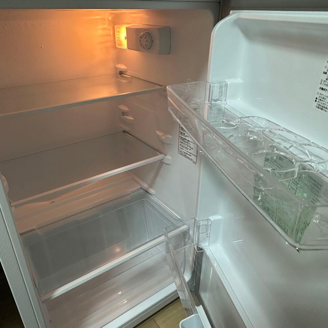 ほぼ新品　2024年製　ハイセンス　冷蔵庫　HR-B12HW　Hisense