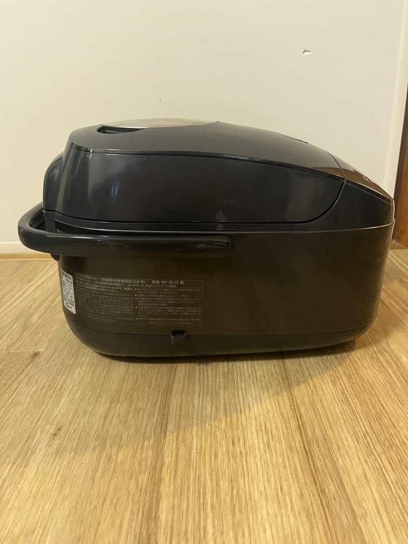 象印 圧力IH炊飯ジャー　NP-BL18 2022年製