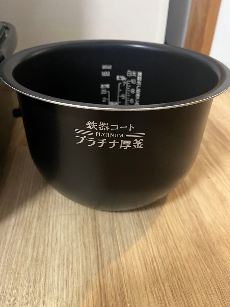 象印 圧力IH炊飯ジャー　NP-BL18 2022年製