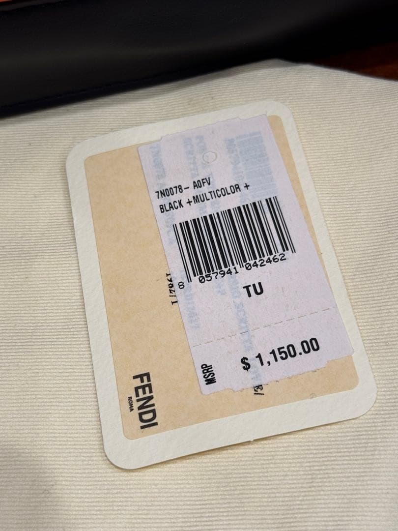 フェンディ ボキャブラリー LOVE ポーチ 小物入れ クラッチバッグ レザー