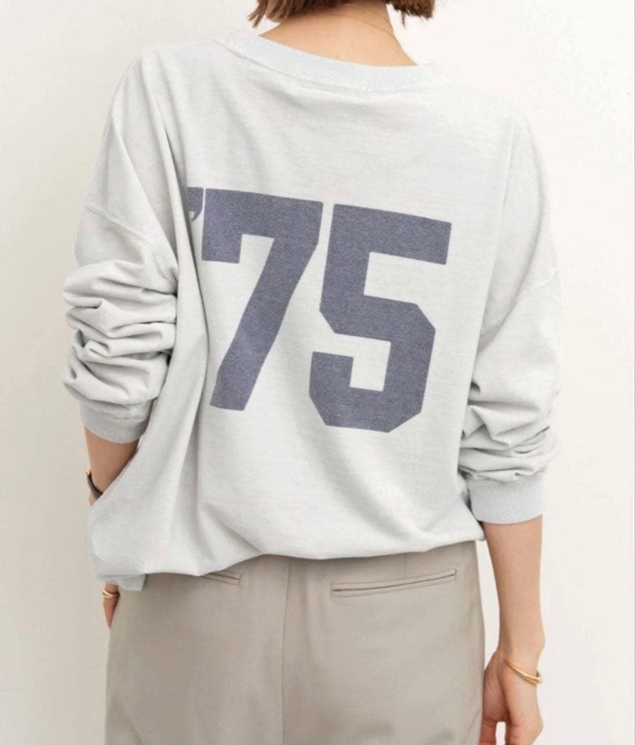 新品タグ付き★アパルトモン★レミ レリーフ LONG SLEEVE TEE