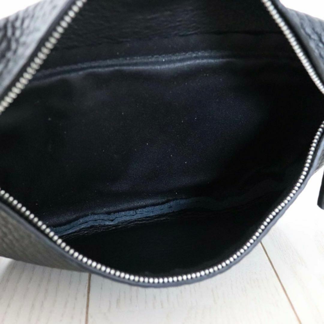 専用出品です。⭐︎美品 IACUCCI イアクッチ ウマ ボディバッグ ALCE