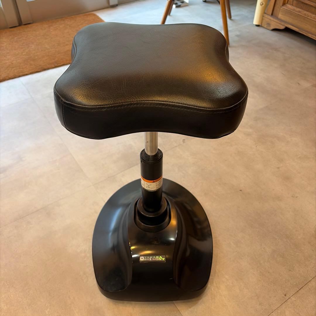 タカラベルモンド　YUME スツール　チェア