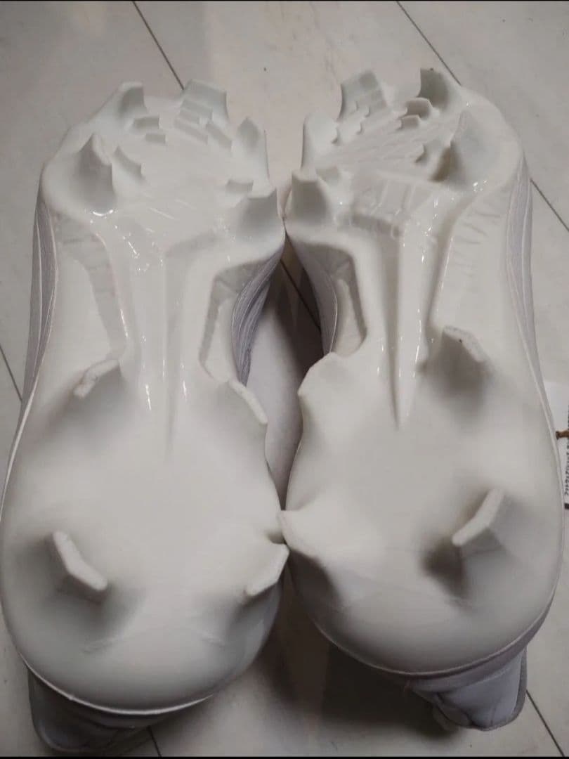 K*T様 ☆アディゼロ　アフターバーナー９　ホワイト×ゴールドメタリック 　新品