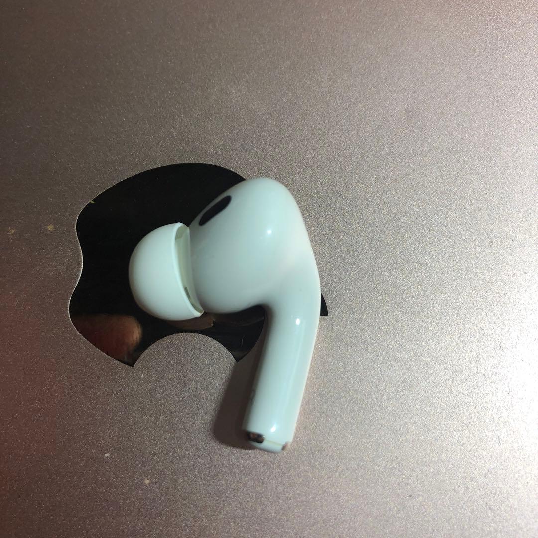 Apple AirPods Pro 第2世代　typeC 右耳　右側　右