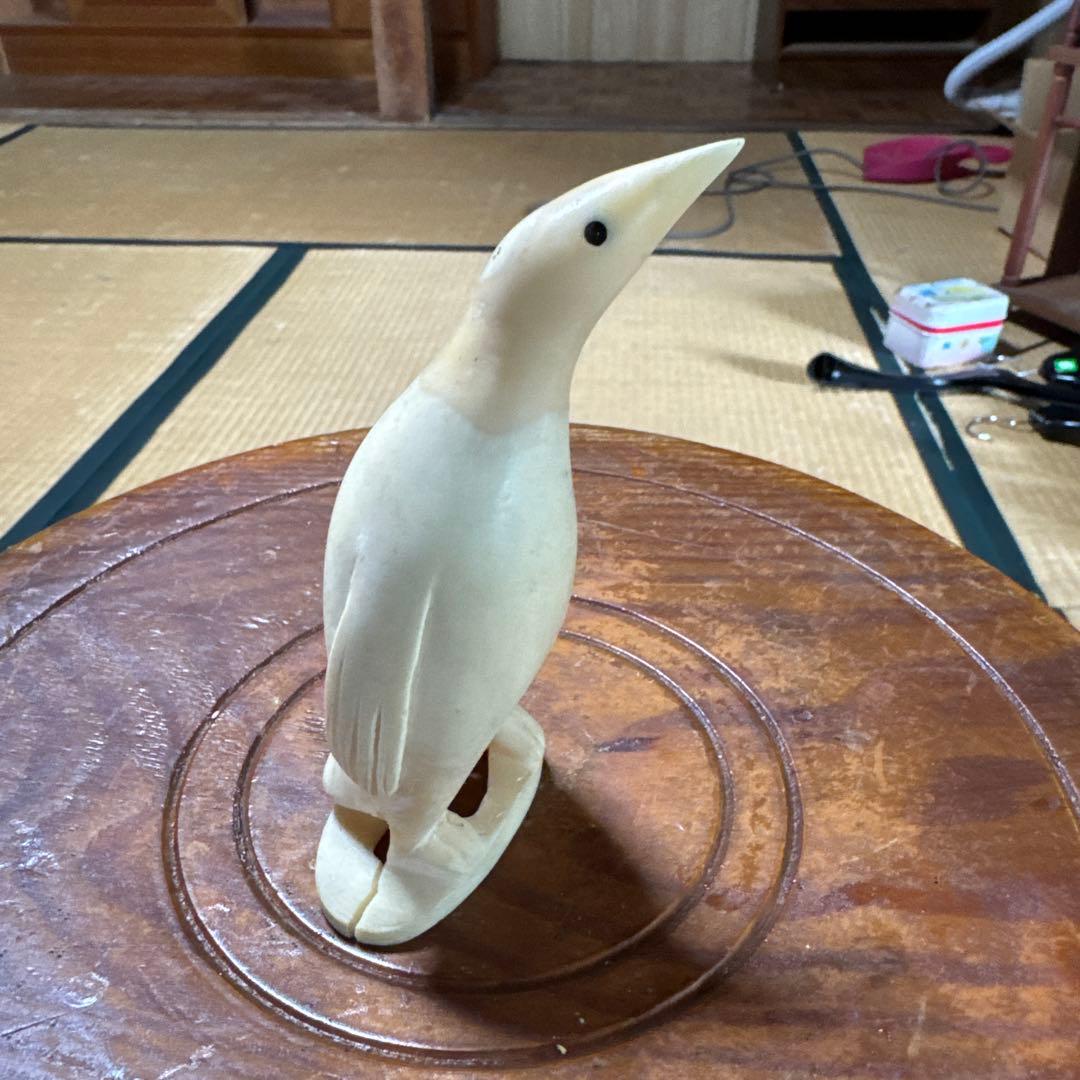 鯨の歯　鳥の彫刻 約15cm