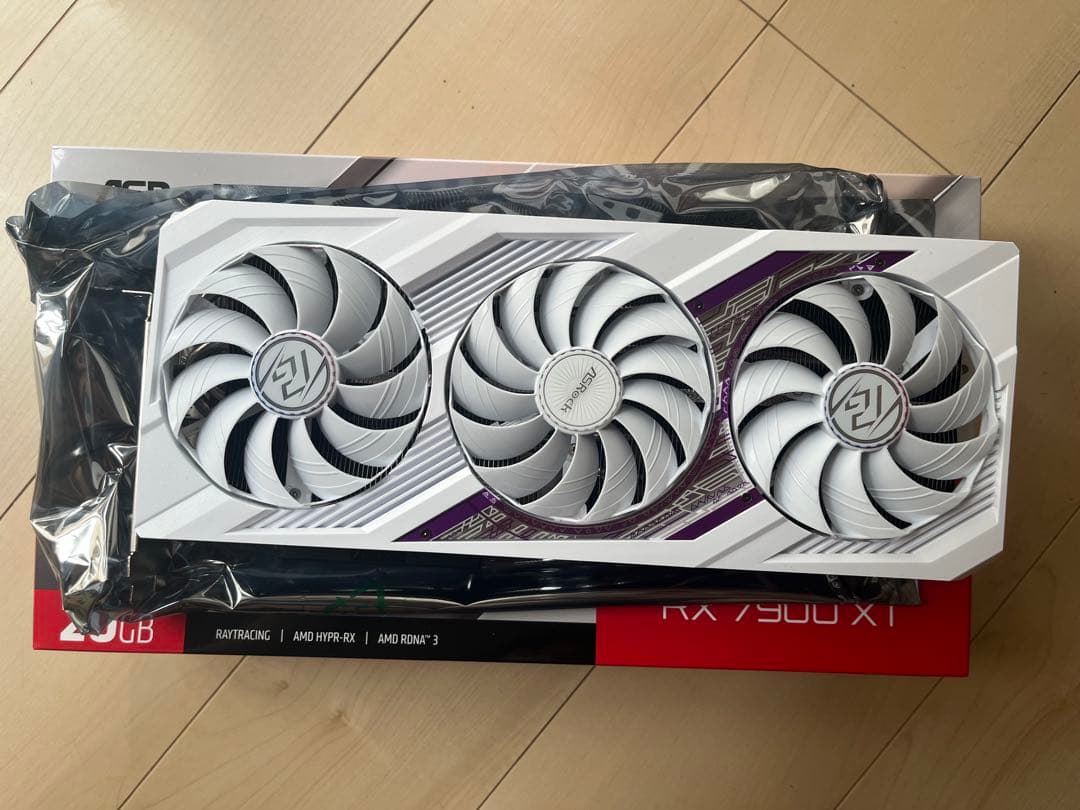 グラフィックボード・グラボ・ビデオカード RX 7900 XT Phantom Gaming White 20GB OC