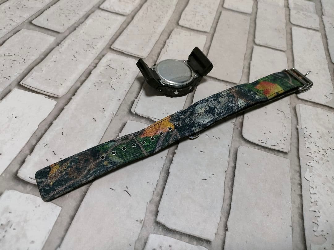 希少！レアモデル！ CASIO G-SHOCK　DW-5600RC-5JF