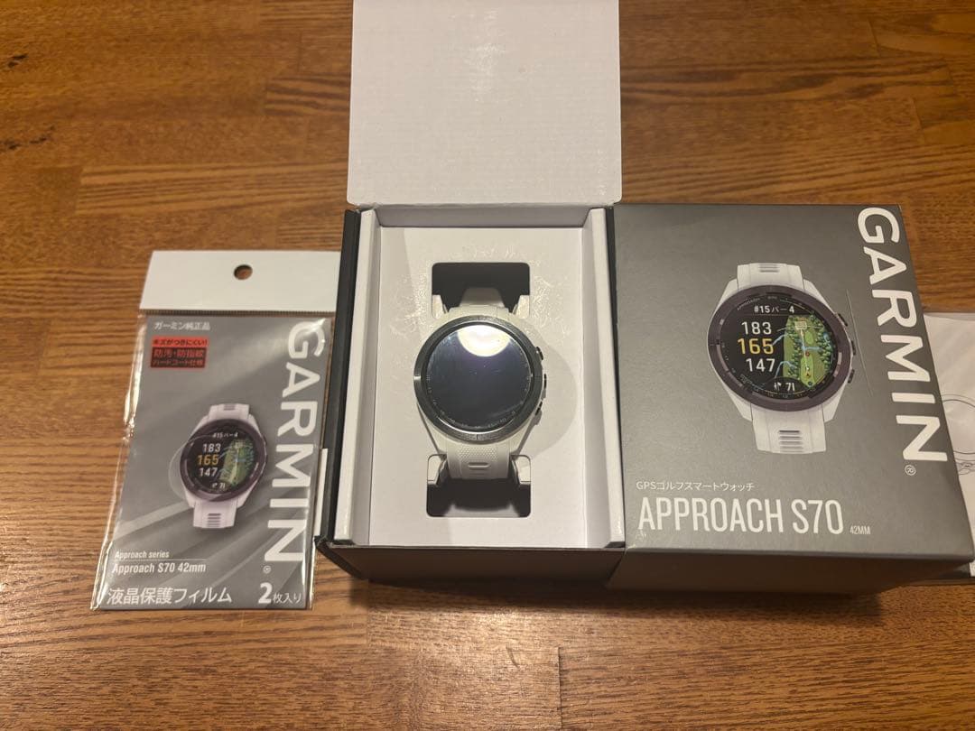 GARMIN Approach S70 42mm White +フィルム1枚