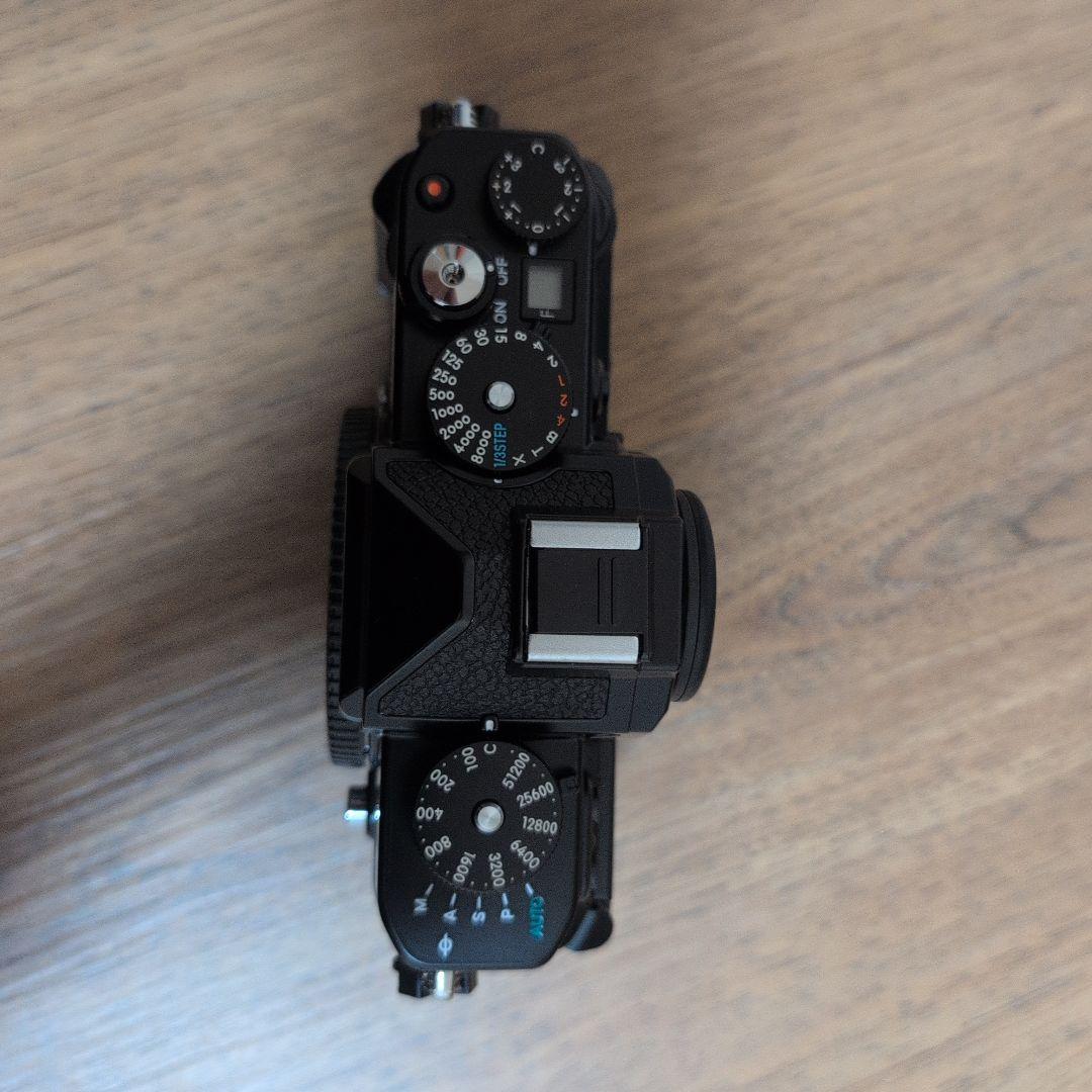 Nikon Z f ミラーレスカメラ 40mm f/2