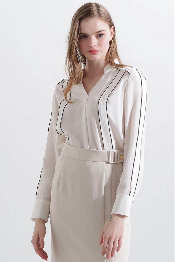 ピンキーアンドダイアン◆バイカラーラインブラウス エクリュ 38