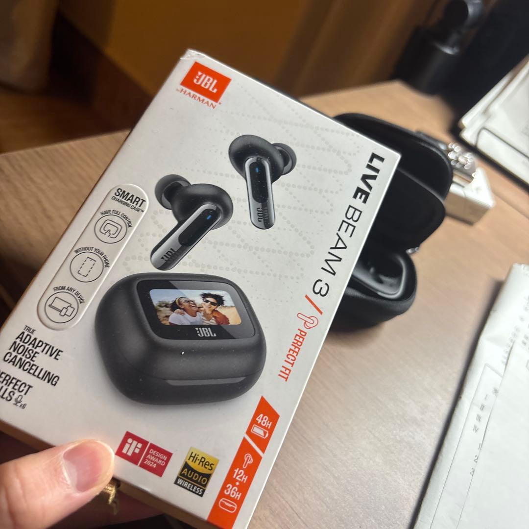 JBL ワイヤレスイヤホン ライブビーム3