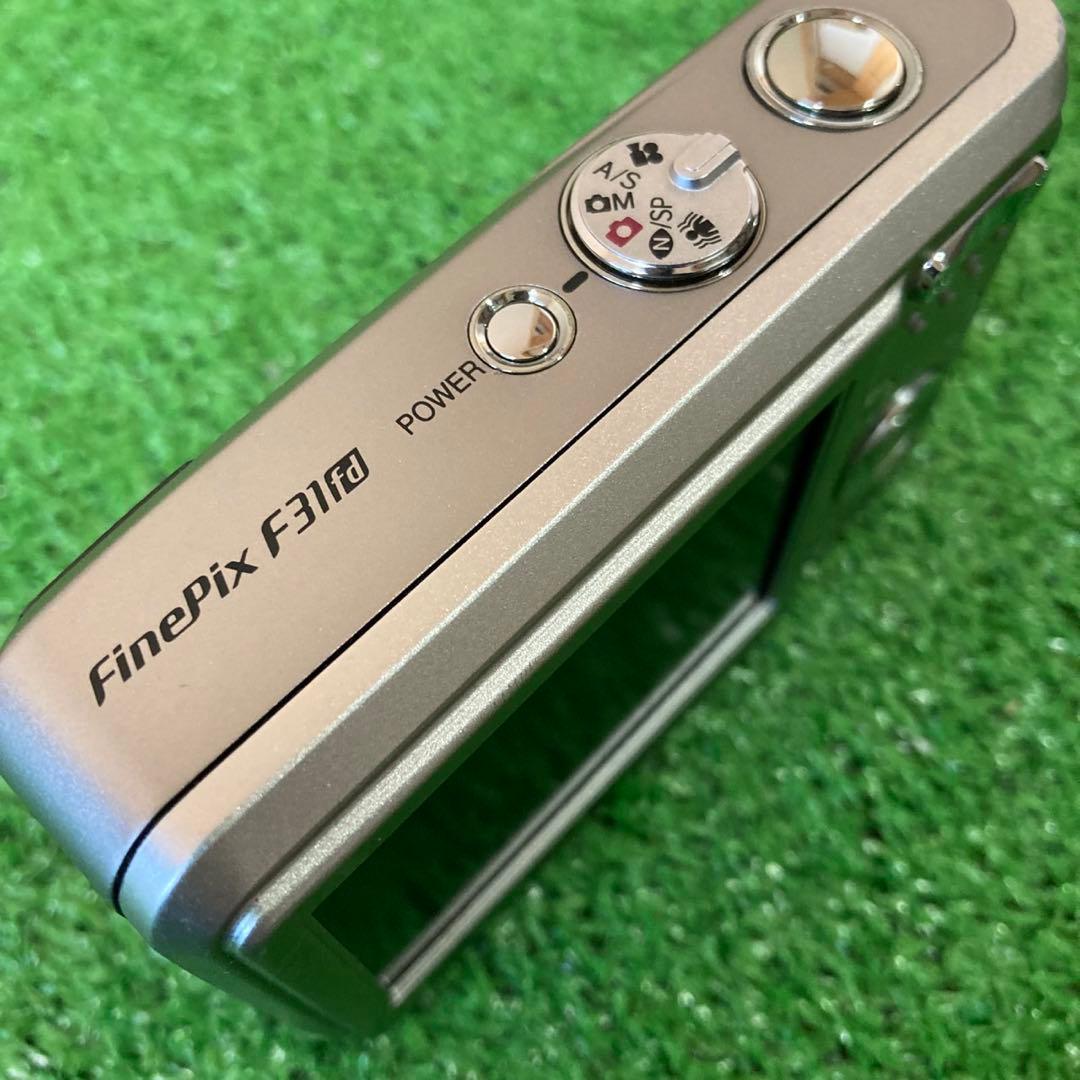 FUJIFILM FINEPIX F31fd フジフィルム ファインピックス