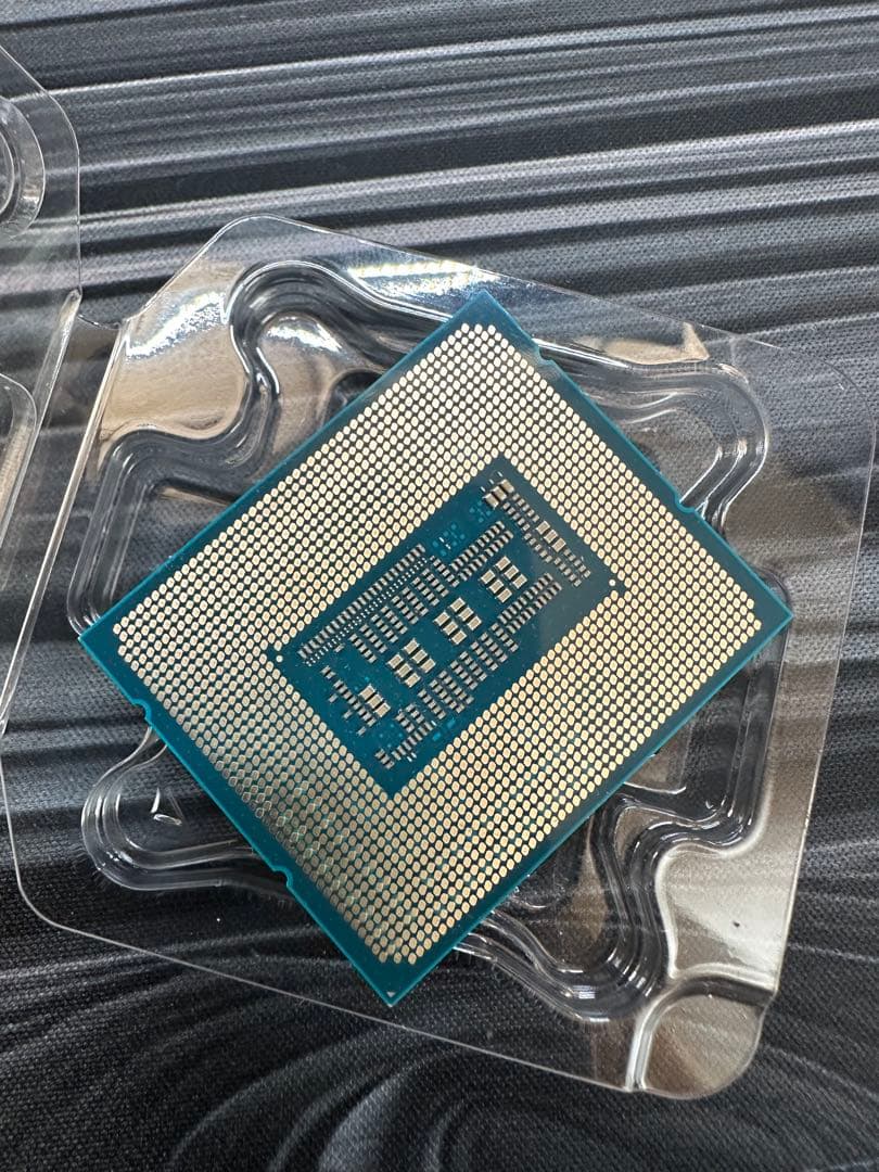 CPU Intel Core i7-13700KF CPU