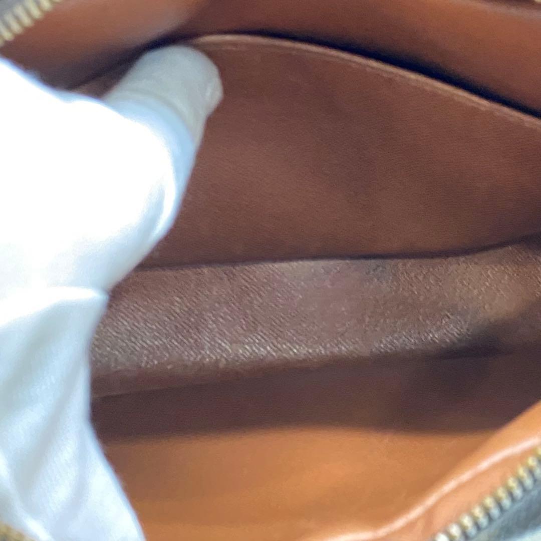 施*英様 Louis Vuitton クラッチバッグ ブラウン