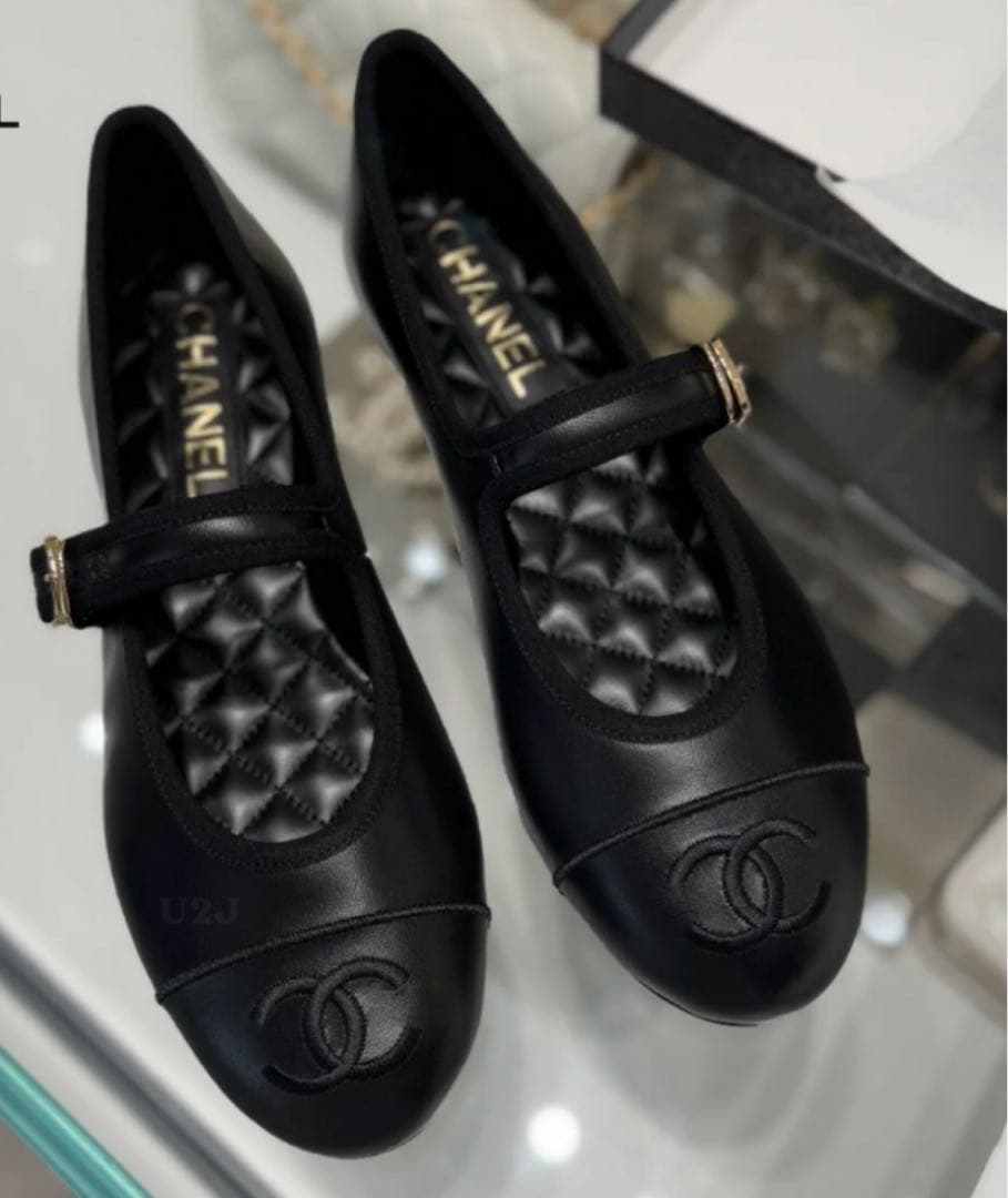 【新品未使用】CHANEL ブラックメリージェーンパンプス 40サイズ