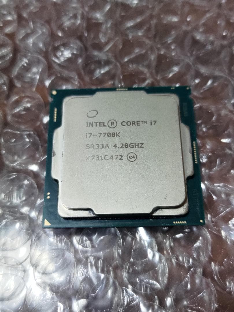 CPU intel Core i7-7700K　4.20GHZ　LGA1151