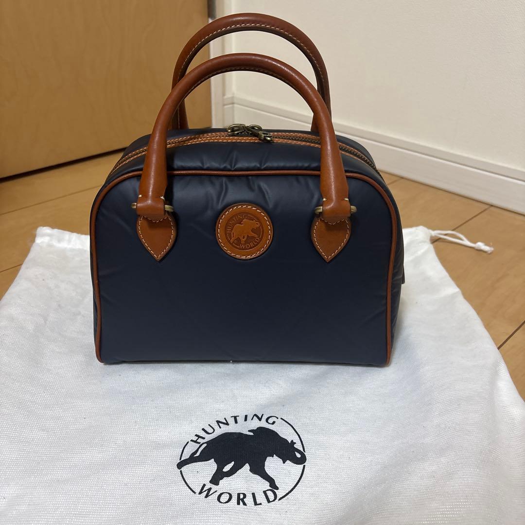 シ*イ様 HUNTING WORLD ネイビー ラウンドバッグ