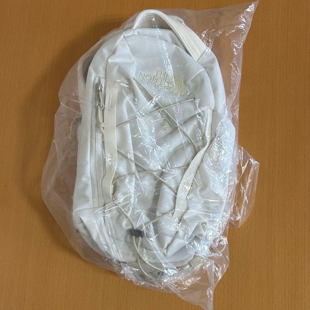 【未使用】ザ ノースフェイス ボディバッグ スリングバッグ　　 白