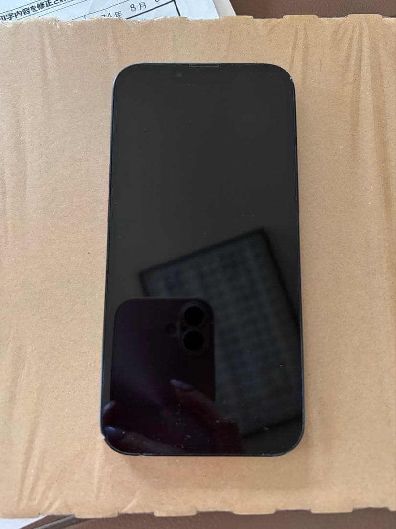 Apple iPhone 13ミッドナイト　本体