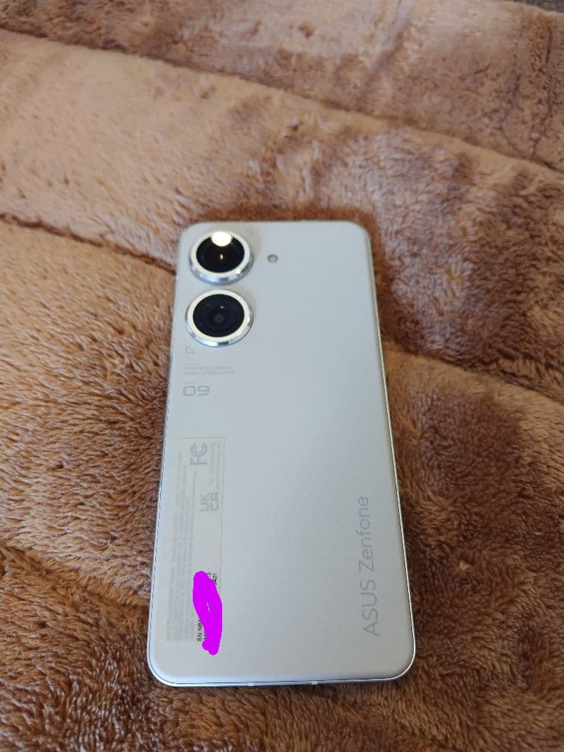 ASUS　Zenfone9 8GB/128GB　香港(マカオ)版