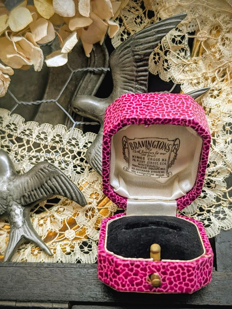 超メルカリ市限定✨️レア✨英国アンティーク リングケース