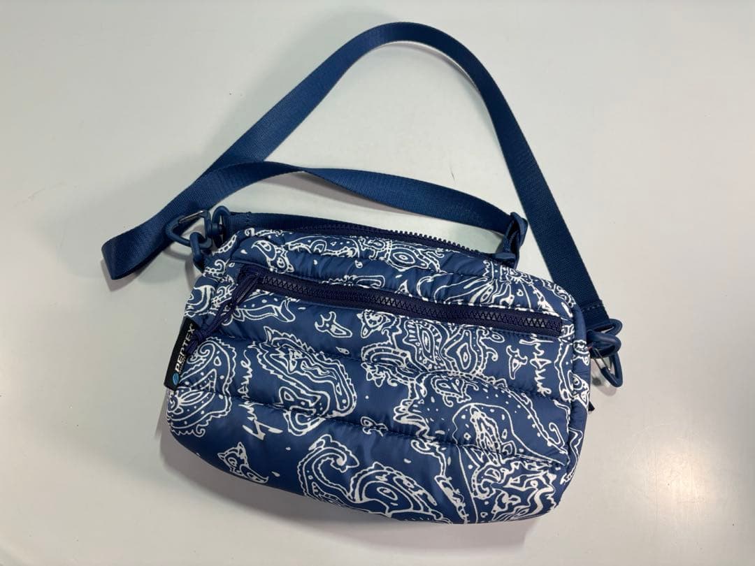 バッグ Supreme puffer side bag Blue Paisley